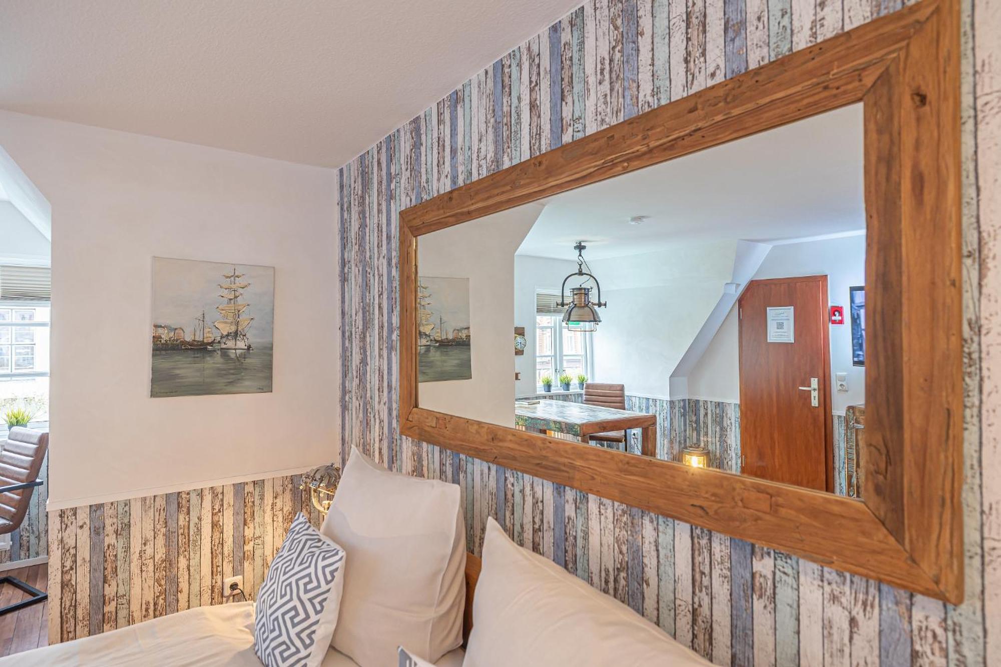 Fewo1846 - Kajuete Am Nordermarkt - Maritim Eingerichtetes Studio-Apartment Im Stadtzentrum Фленсбург Экстерьер фото